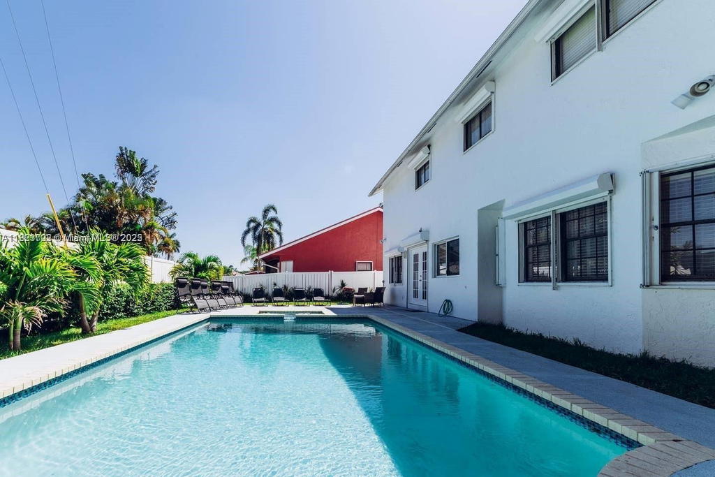 Real estate property located at 203 8th St, Broward, Central Dania Heights, Dania Beach, FL