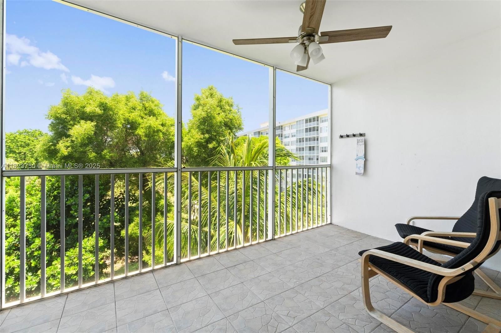 Real estate property located at , Broward, No 11 Palm-aire Country C, Pompano Beach, FL