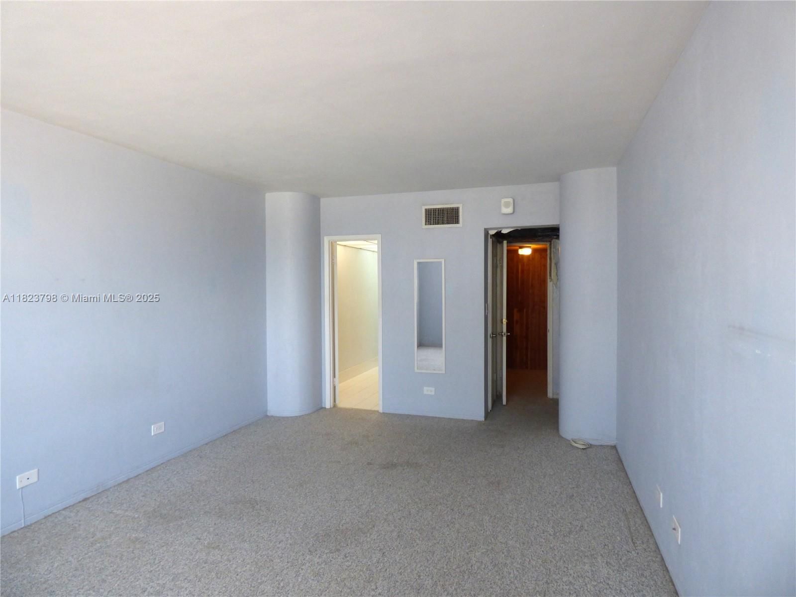 Real estate property located at 5005 Collins Ave #202, Miami-dade, The Carriage Club North C, Miami Beach, FL