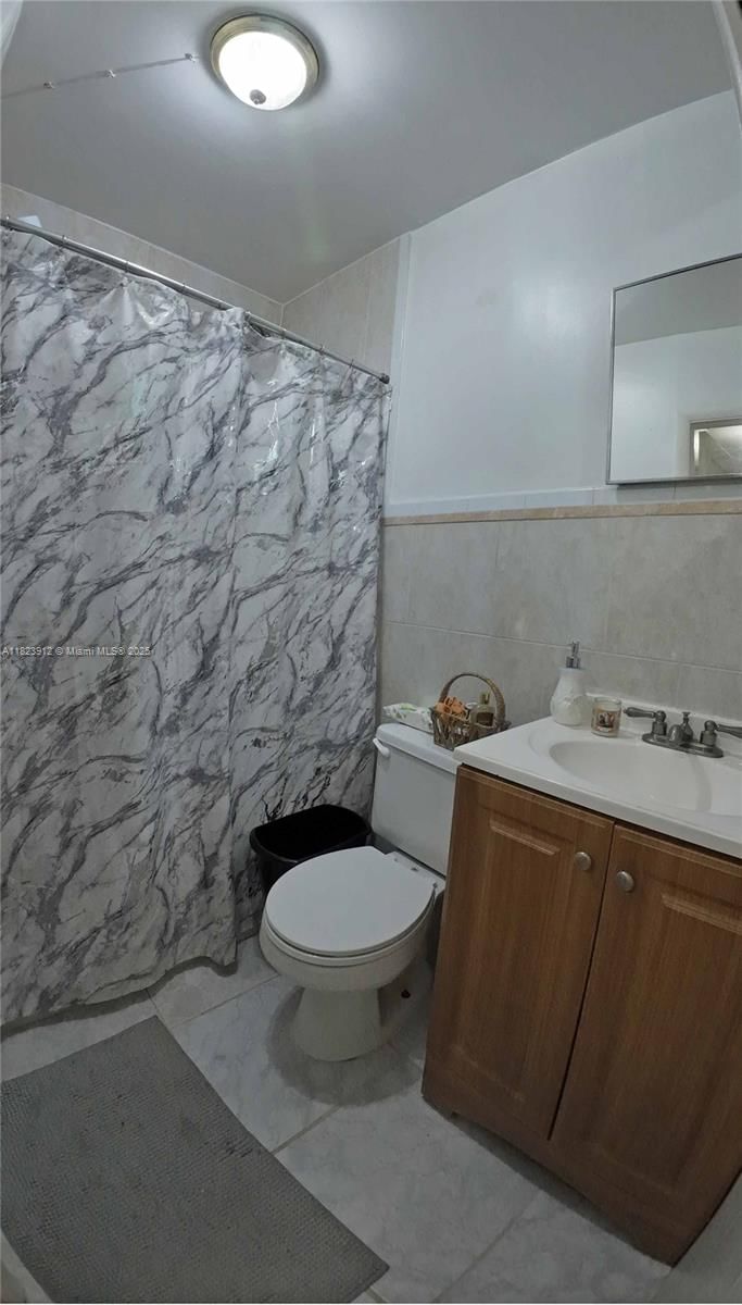 Real estate property located at 8301 38th St, Miami-dade, Tropical Gardens, Miami, FL