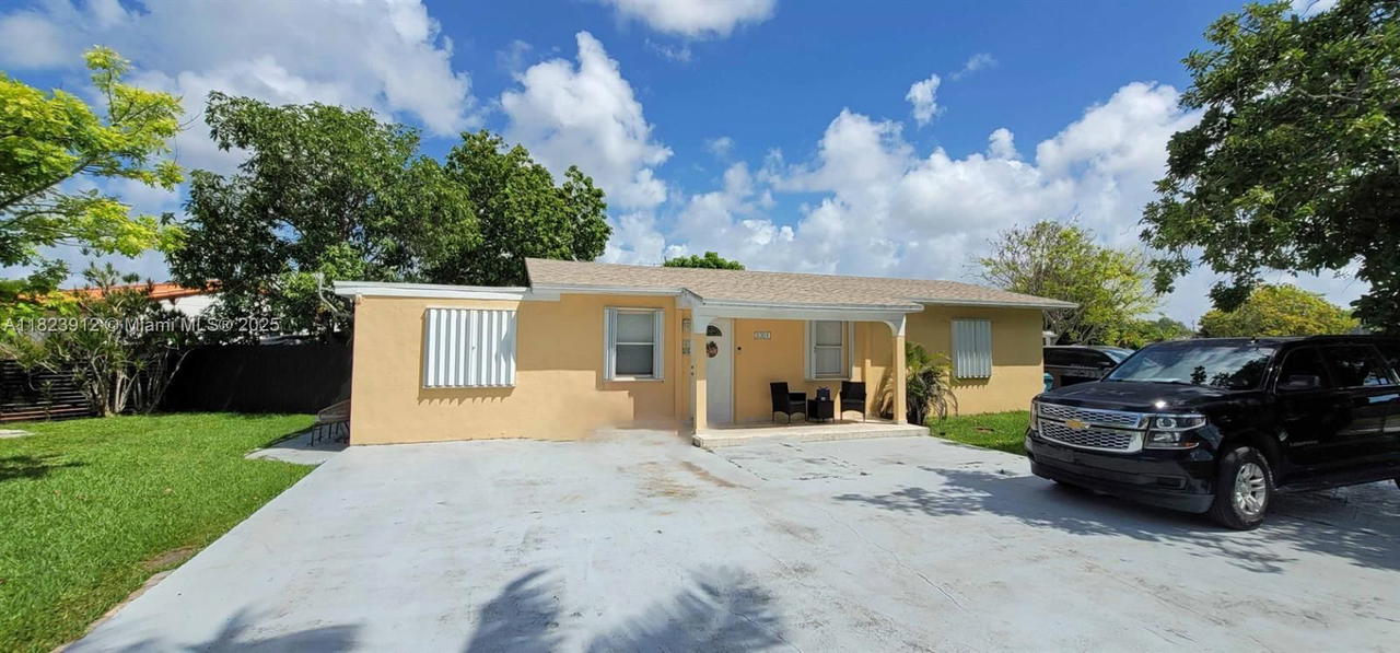 Real estate property located at 8301 38th St, Miami-dade, Tropical Gardens, Miami, FL