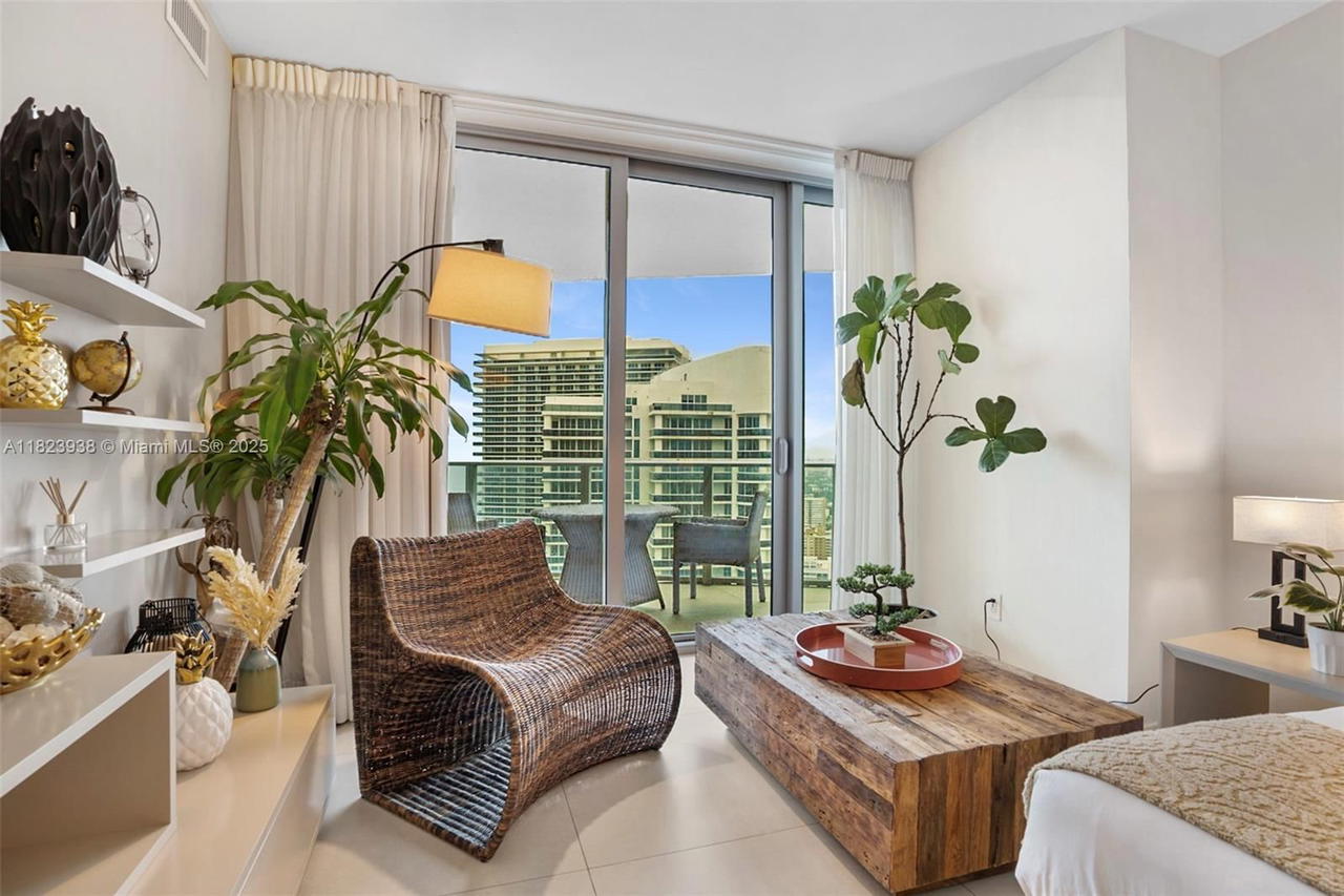 Real estate property located at 4111 Ocean Dr #3709, Broward, 4111 South Ocean Drive Co, Hollywood, FL