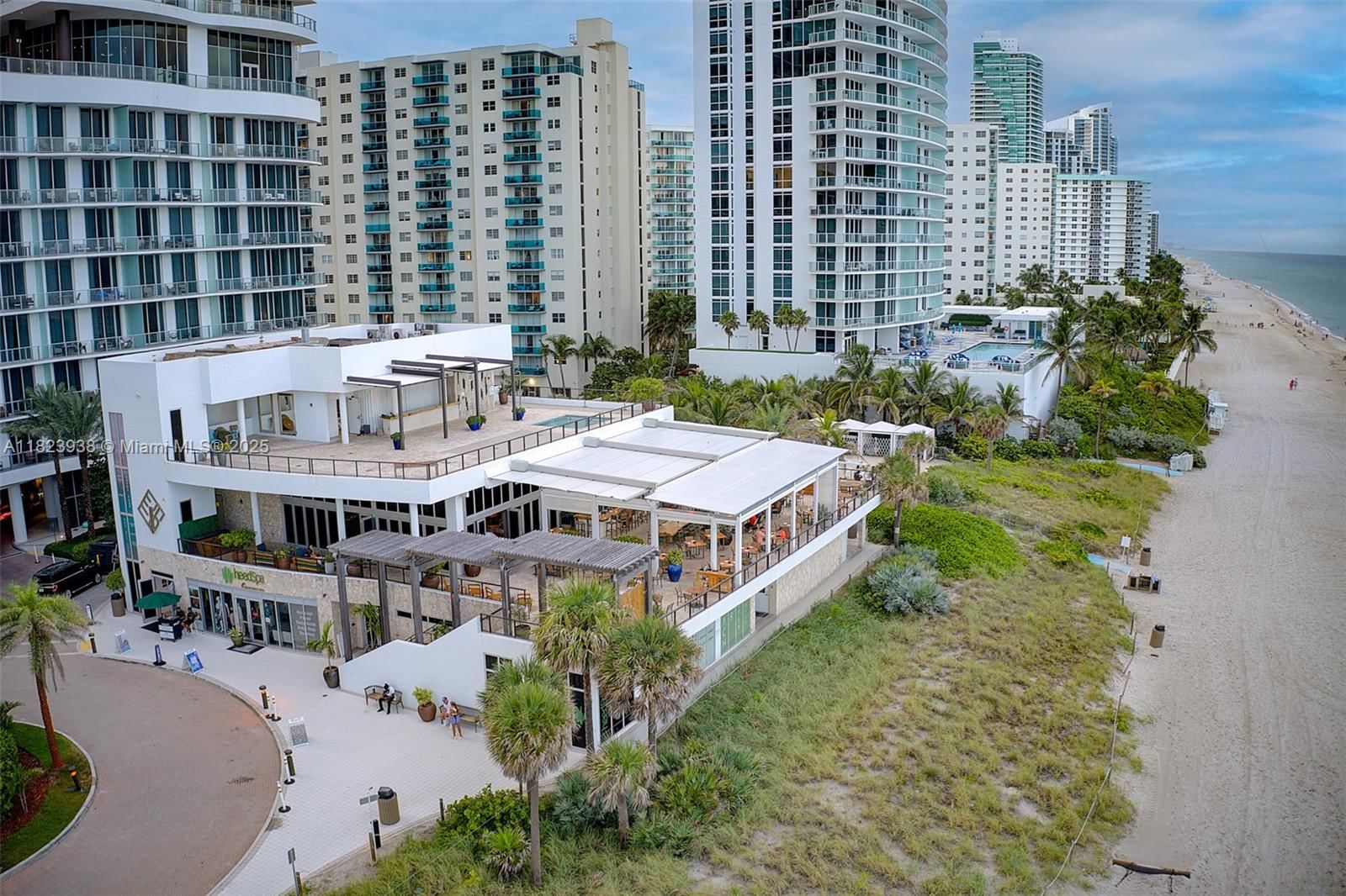Real estate property located at 4111 Ocean Dr #3709, Broward, 4111 South Ocean Drive Co, Hollywood, FL