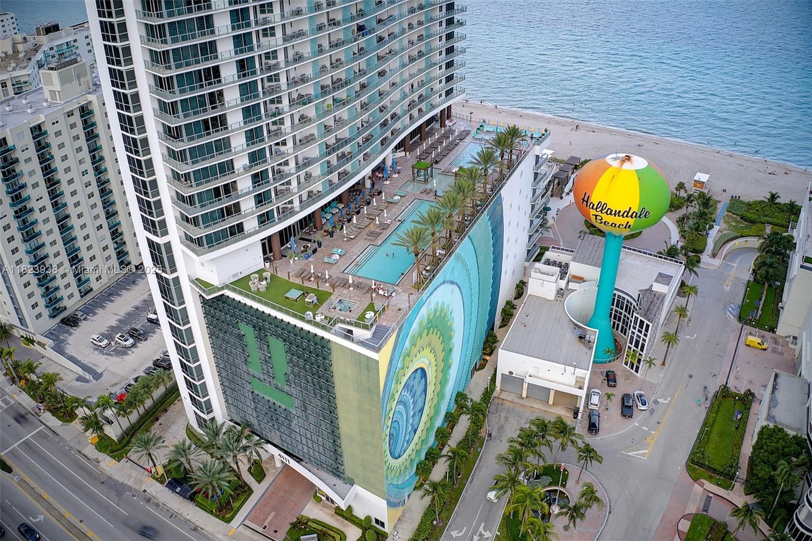 Real estate property located at 4111 Ocean Dr #3709, Broward, 4111 South Ocean Drive Co, Hollywood, FL