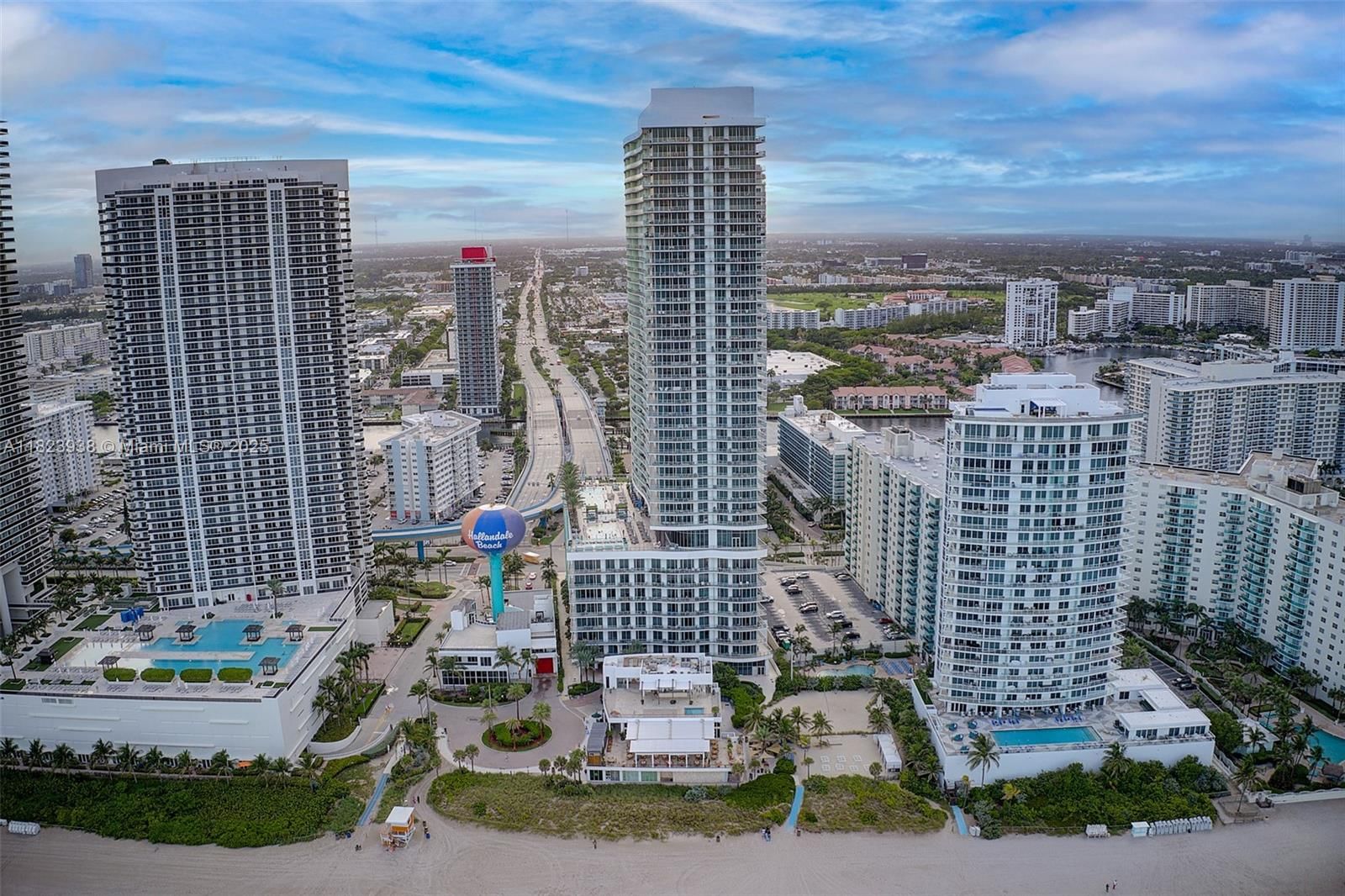 Real estate property located at 4111 Ocean Dr #3709, Broward, 4111 South Ocean Drive Co, Hollywood, FL