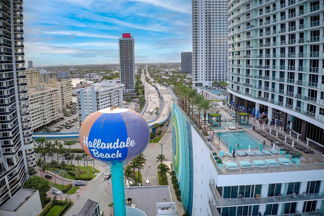 Real estate property located at 4111 Ocean Dr #3709, Broward, 4111 South Ocean Drive Co, Hollywood, FL