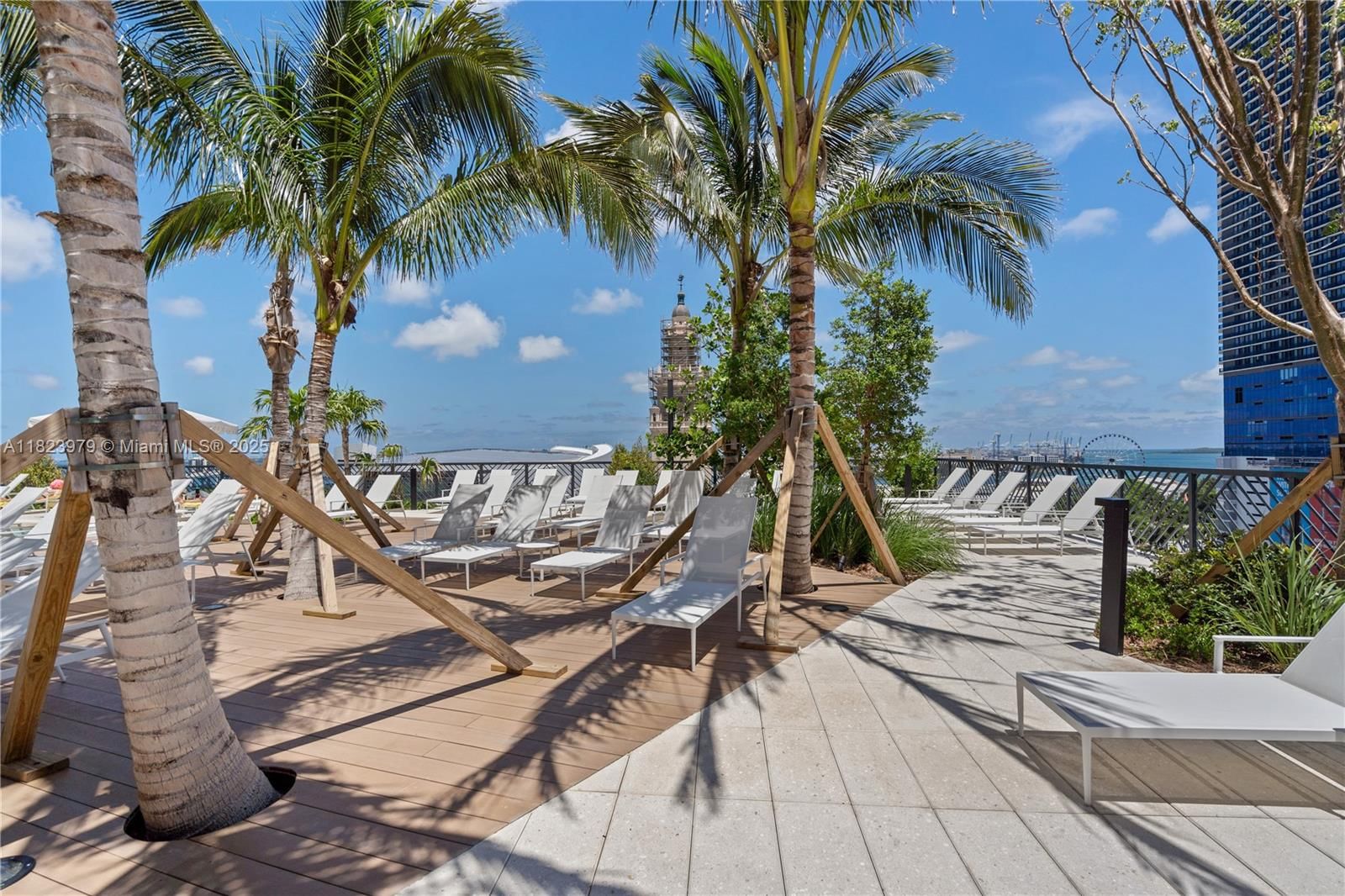Real estate property located at 601 1st Ave #2703, Miami-dade, Natiivo, Miami, FL