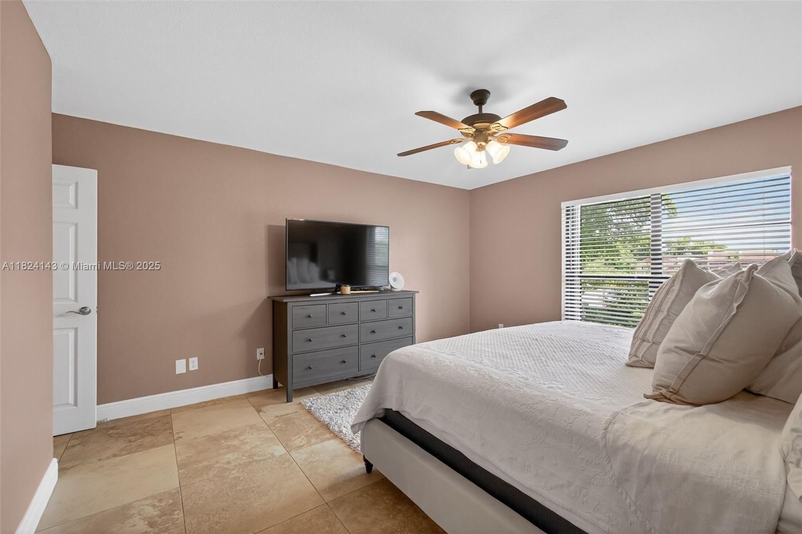 Real estate property located at 6401 116th Ct C, Miami-dade, Snapper Village Phase 2 S, Miami, FL