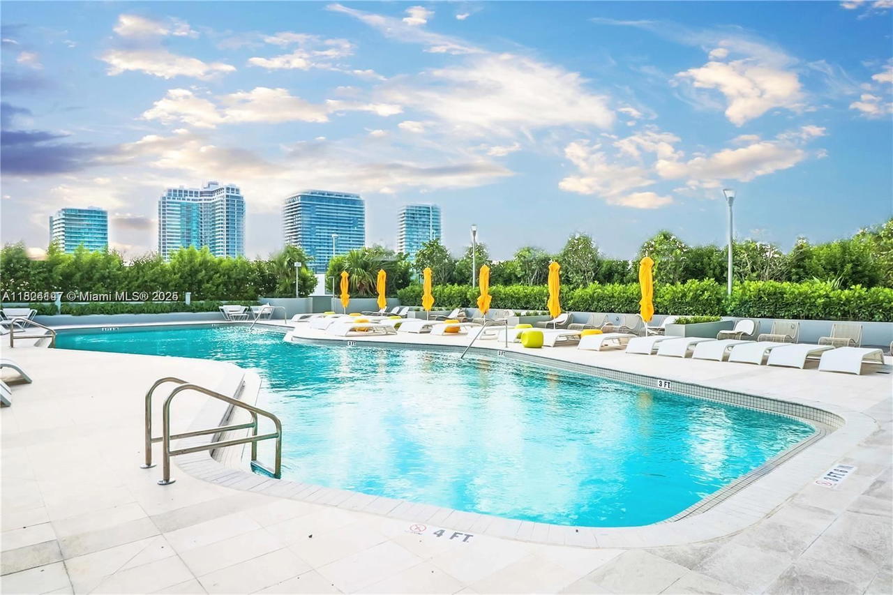 Real estate property located at 501 31st St #2005, Miami-dade, Paraiso Bayviews Condo, Miami, FL