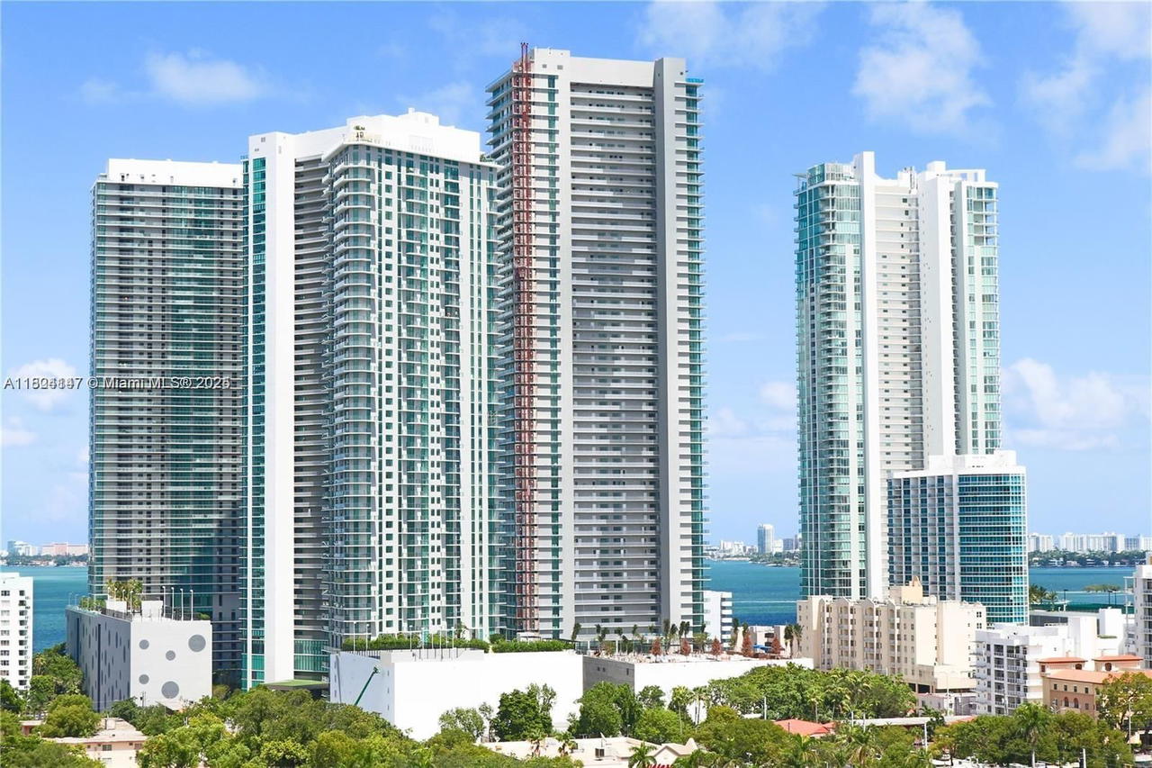 Real estate property located at 501 31st St #2005, Miami-dade, Paraiso Bayviews Condo, Miami, FL
