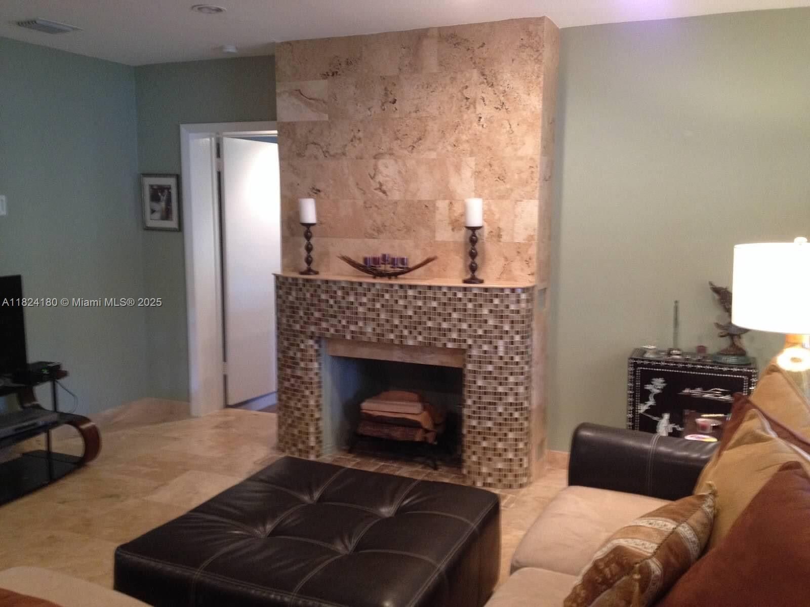 Real estate property located at 324 La Villa Dr, Miami-dade, Rev Pl Sec 2 Cc Estates, Miami Springs, FL