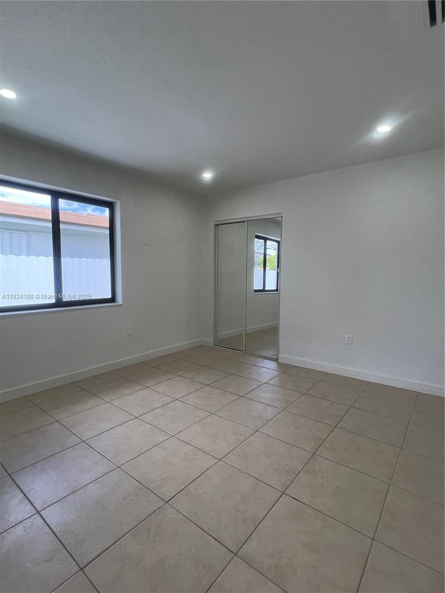 Real estate property located at 2368 / 2370 33rd St, Miami-dade, New Haven Sub, Miami, FL
