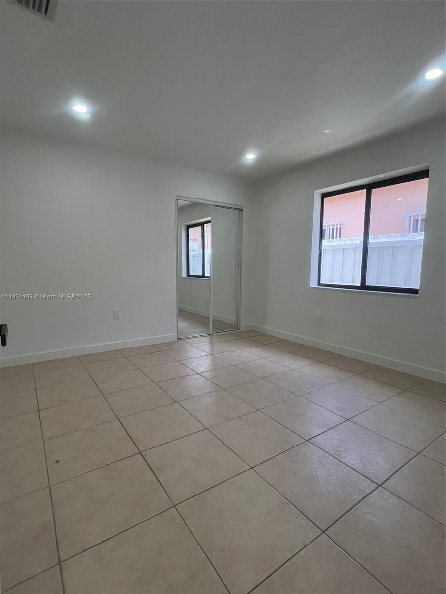 Real estate property located at 2368 / 2370 33rd St, Miami-dade, New Haven Sub, Miami, FL