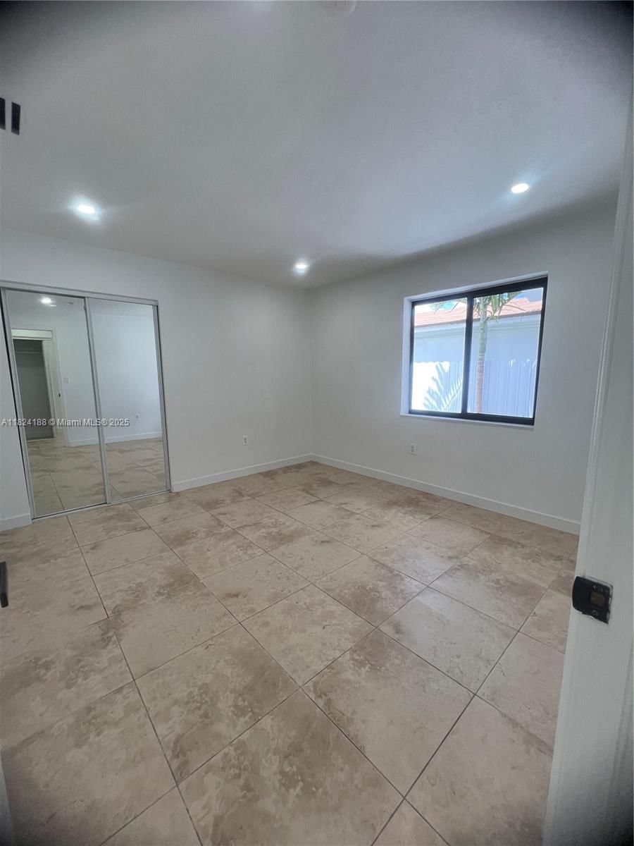Real estate property located at 2368 / 2370 33rd St, Miami-dade, New Haven Sub, Miami, FL