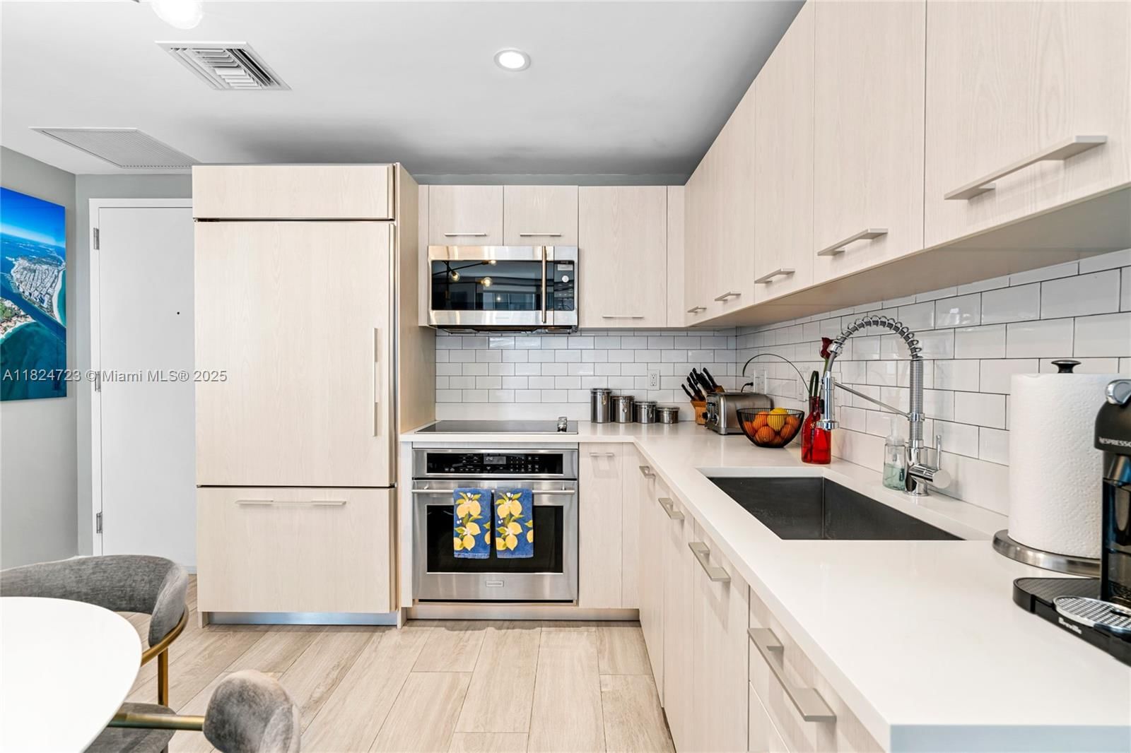Real estate property located at 45 9th St #4007, Miami-dade, Brickell Heights East, Miami, FL