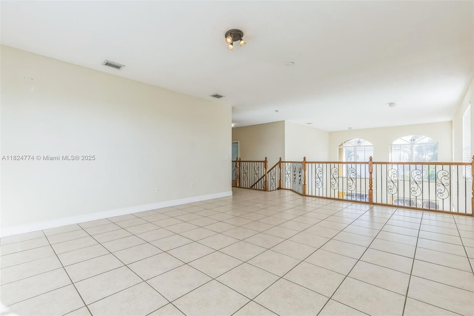 Real estate property located at 15802 63rd Ter, Miami-dade, Miller South Sub, Miami, FL