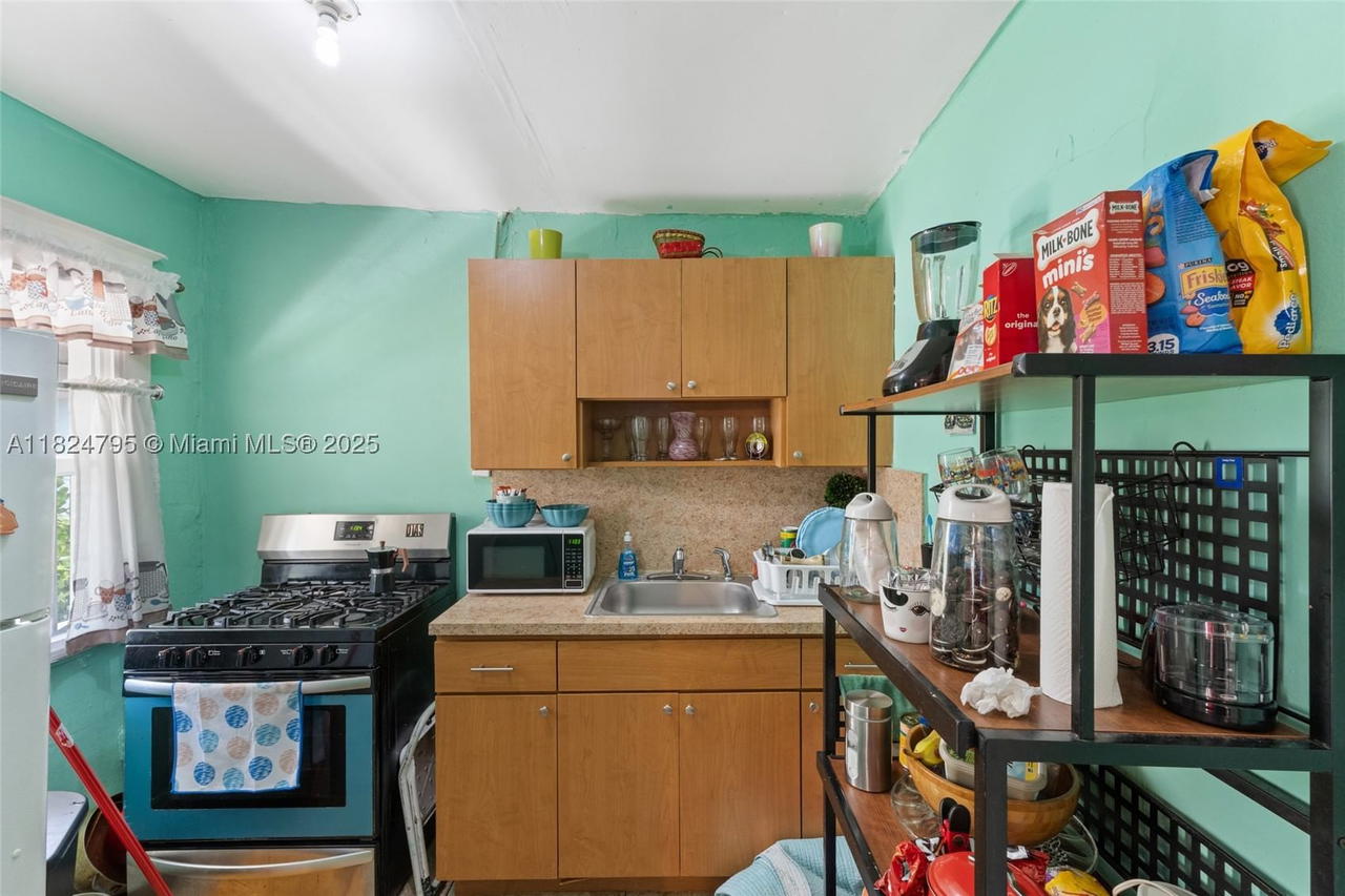 Real estate property located at 50 34th Ter, Miami-dade, Wynd Wood Park, Miami, FL