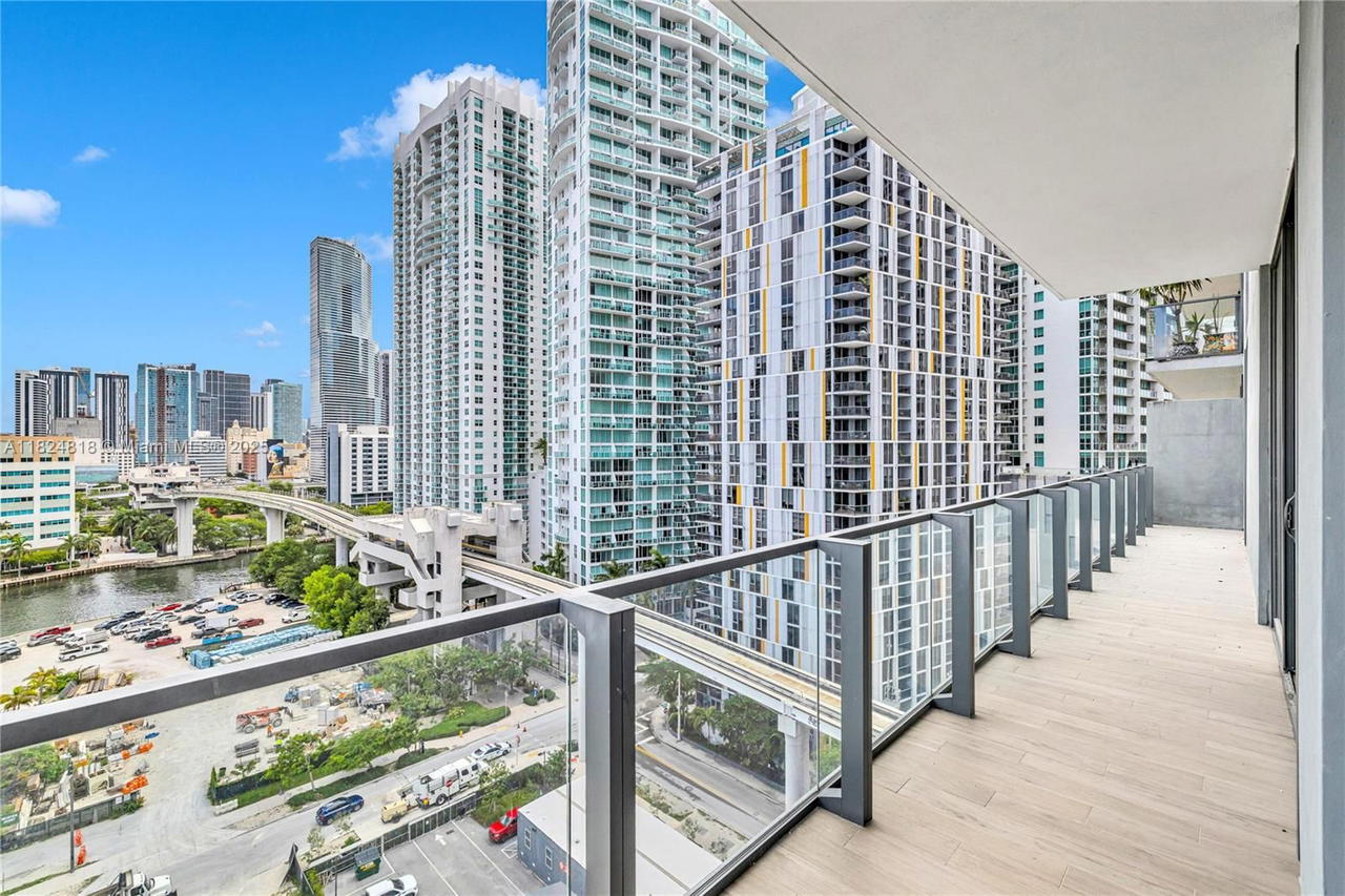 Real estate property located at 68 6th St #712, Miami-dade, Reach Condo, Miami, FL