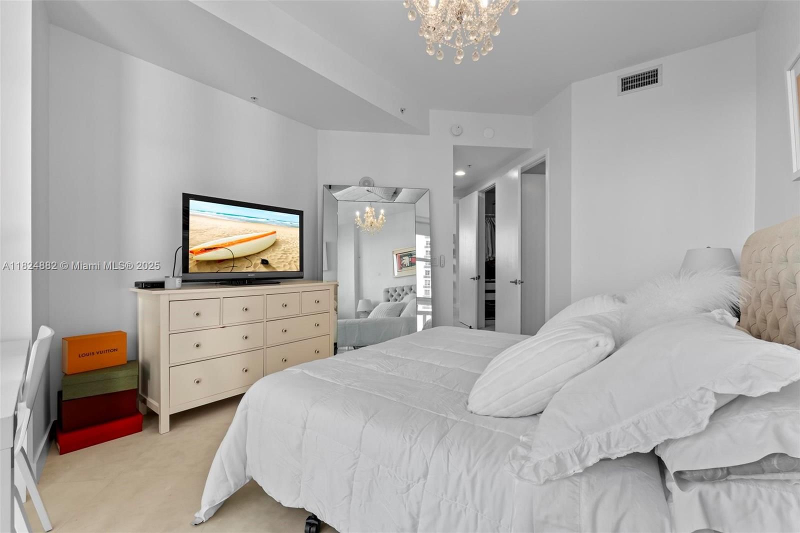 Real estate property located at 18201 Collins Ave SPA201, Miami-dade, Trump Royale Condo, Sunny Isles Beach, FL