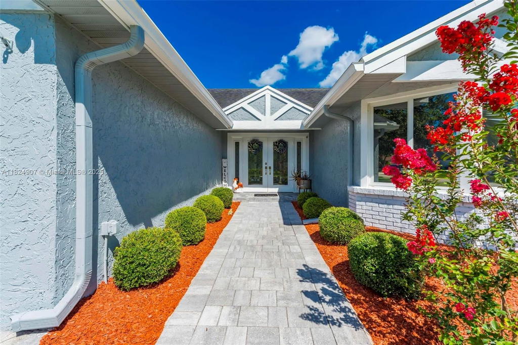 Real estate property located at 15904 Wind Cir, Broward, New River Estates Sec 2, Sunrise, FL
