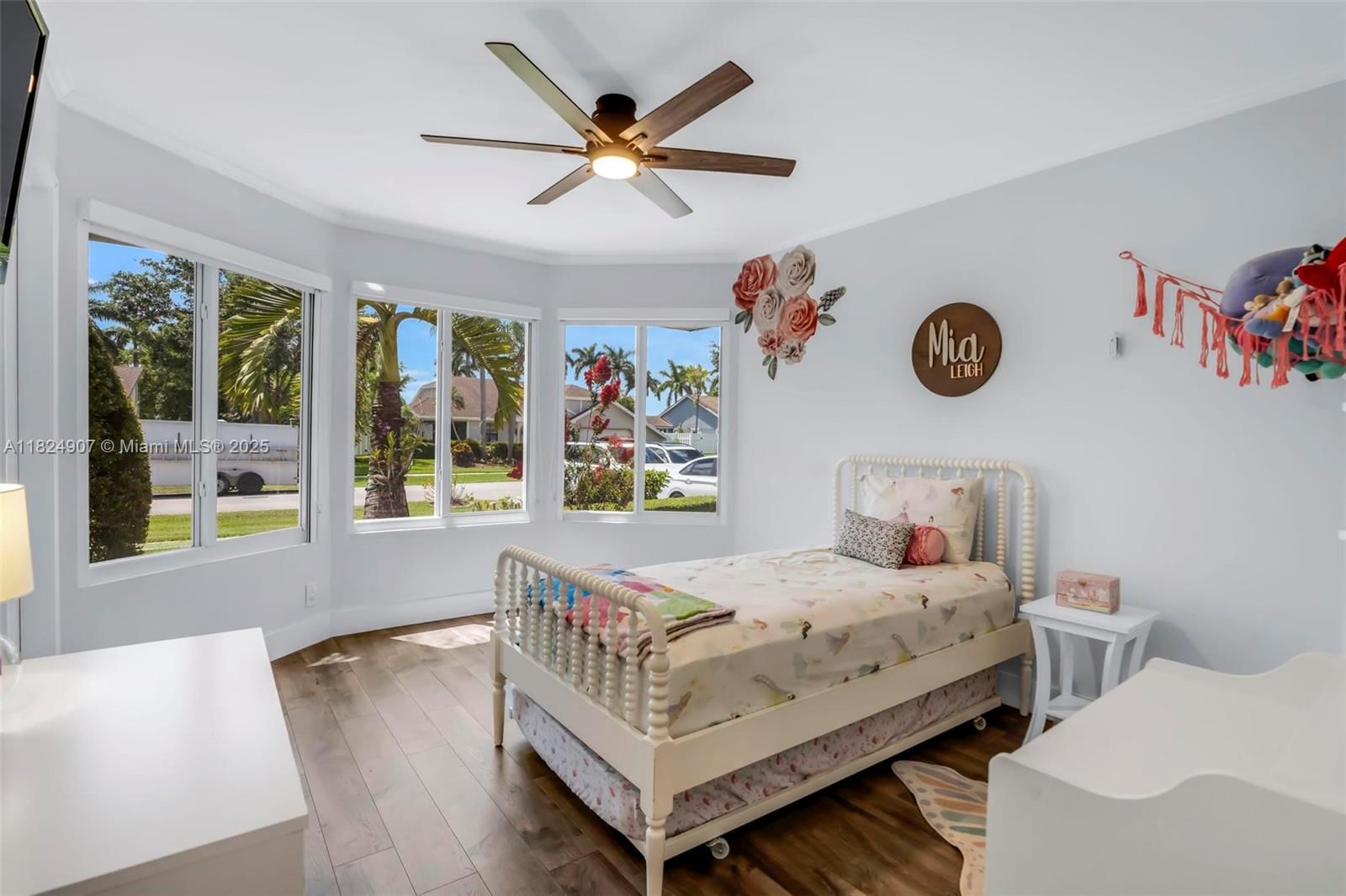 Real estate property located at 15904 Wind Cir, Broward, New River Estates Sec 2, Sunrise, FL