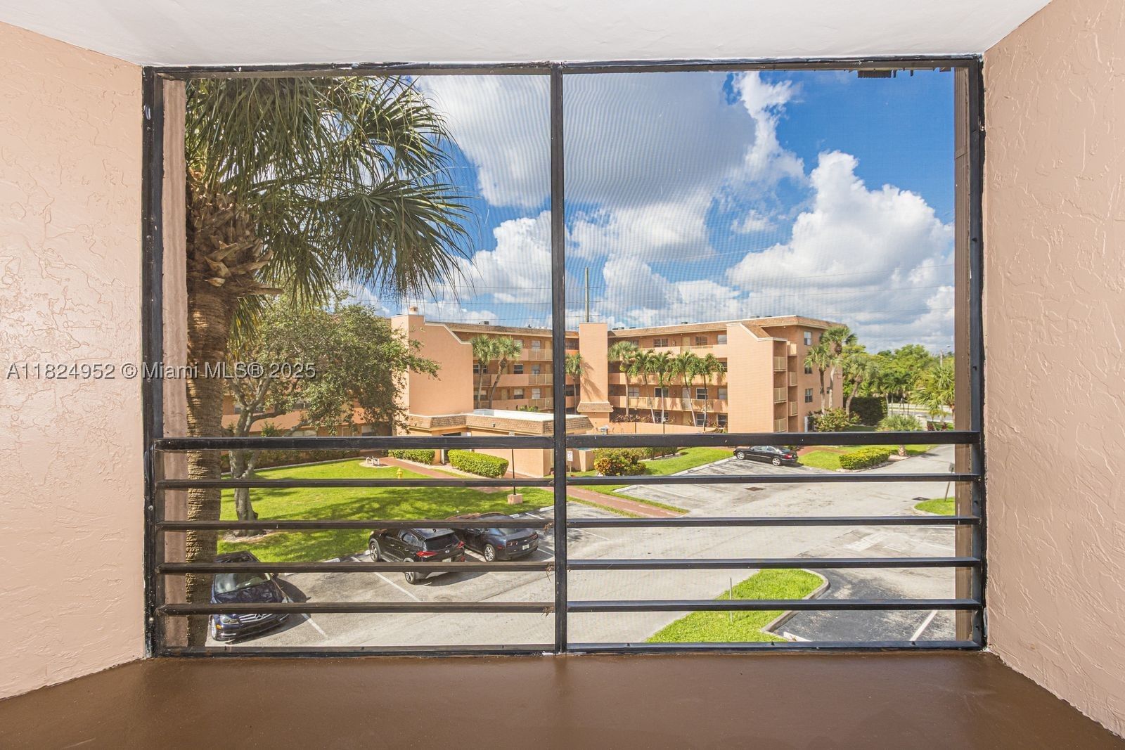Real estate property located at 3100 Pine Island Rd #301, Broward, Le Chateau Condo, Sunrise, FL