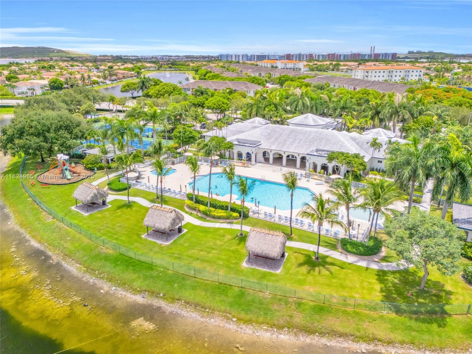 Real estate property located at 8081 107th Ct, Miami-dade, Islands At Doral 1st Addn, Doral, FL