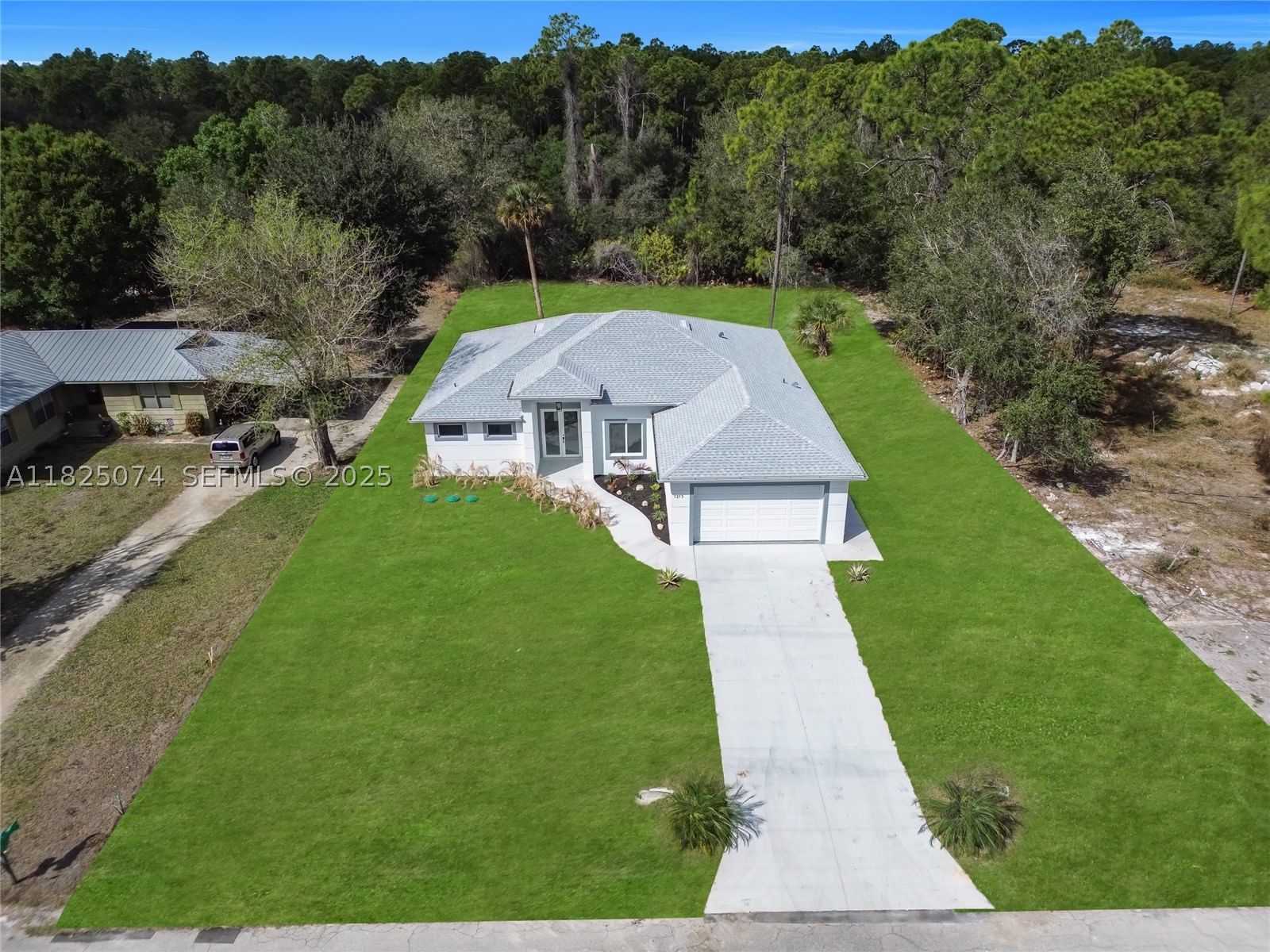 Real estate property located at 1215 Fitch Ave, Lee, Leehigh Acres, Lehigh Acres, FL