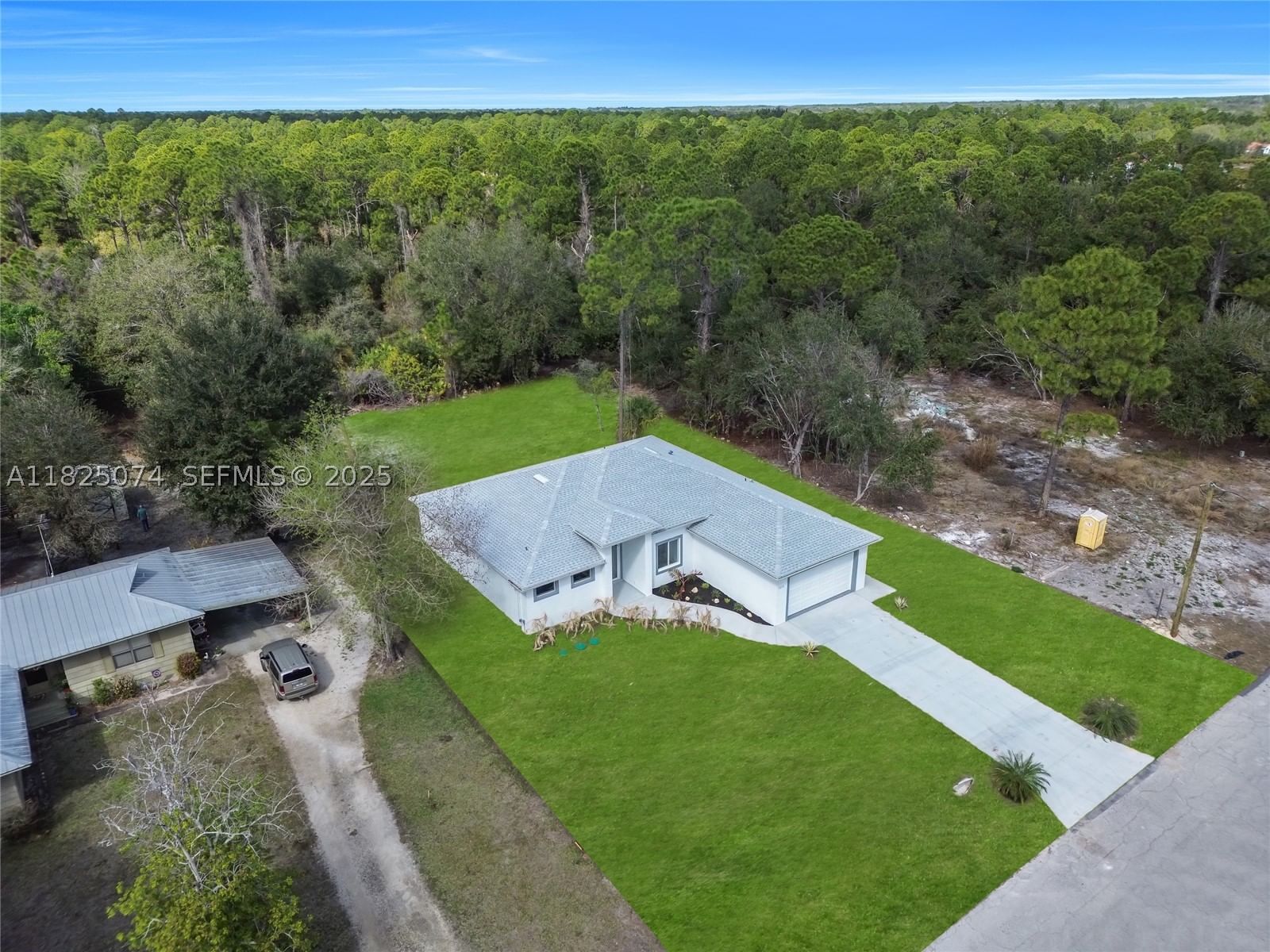 Real estate property located at 1215 Fitch Ave, Lee, Leehigh Acres, Lehigh Acres, FL