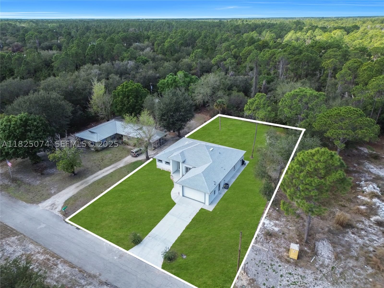 Real estate property located at 1215 Fitch Ave, Lee, Leehigh Acres, Lehigh Acres, FL