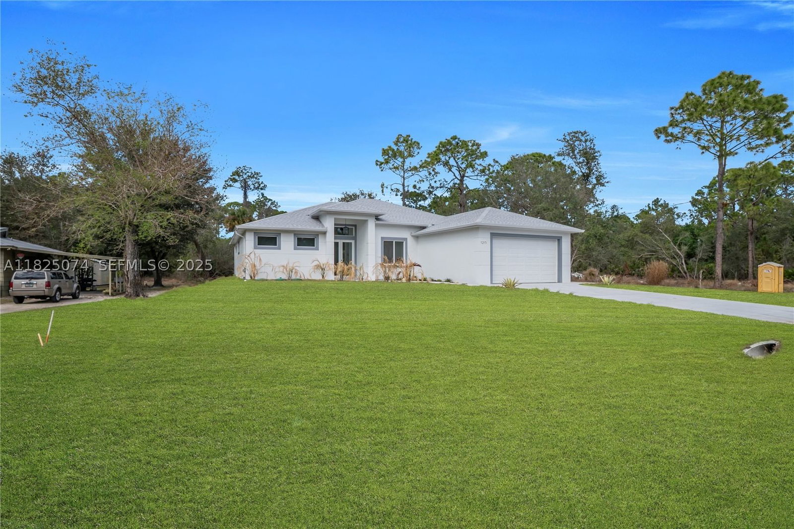 Real estate property located at 1215 Fitch Ave, Lee, Leehigh Acres, Lehigh Acres, FL