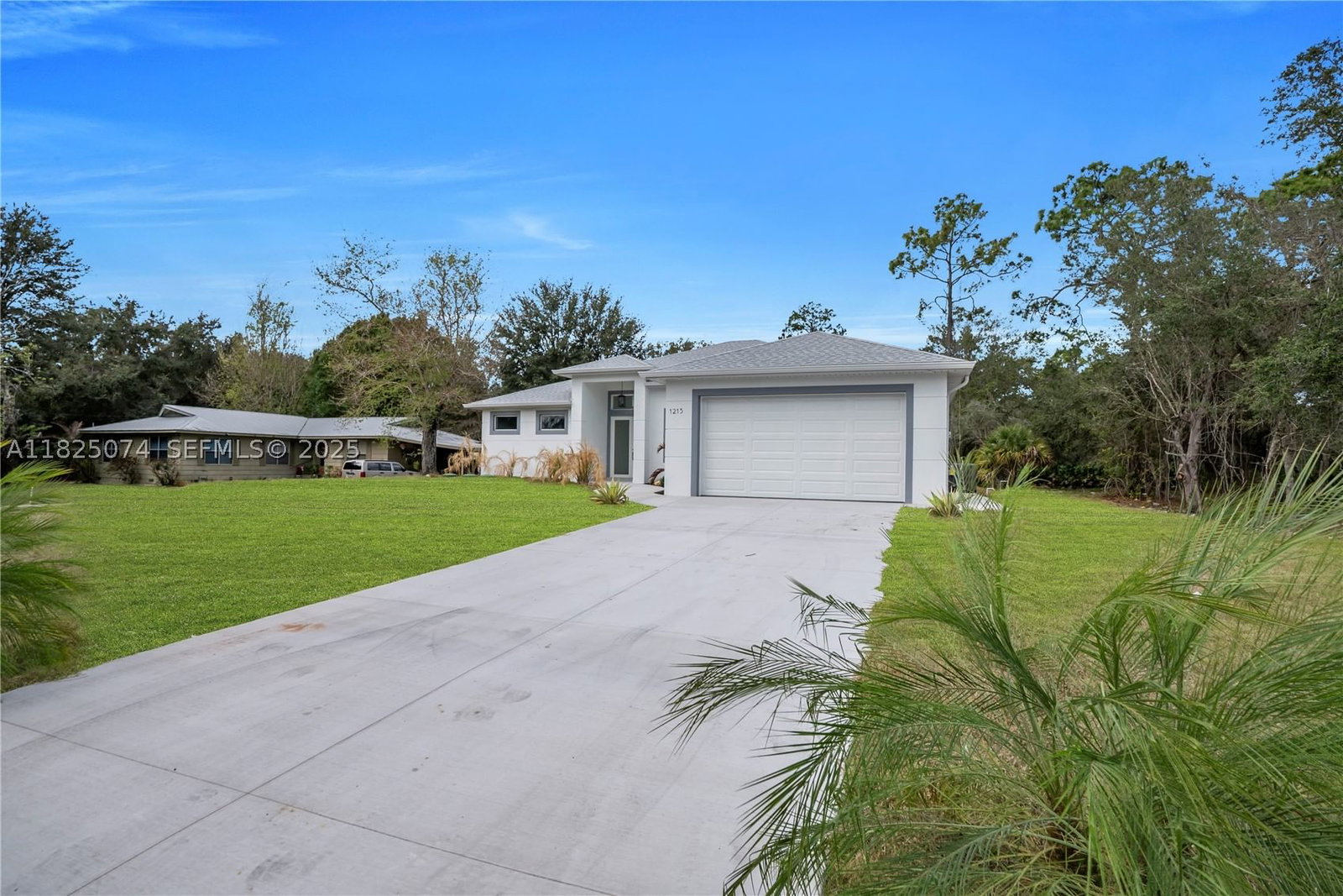 Real estate property located at 1215 Fitch Ave, Lee, Leehigh Acres, Lehigh Acres, FL