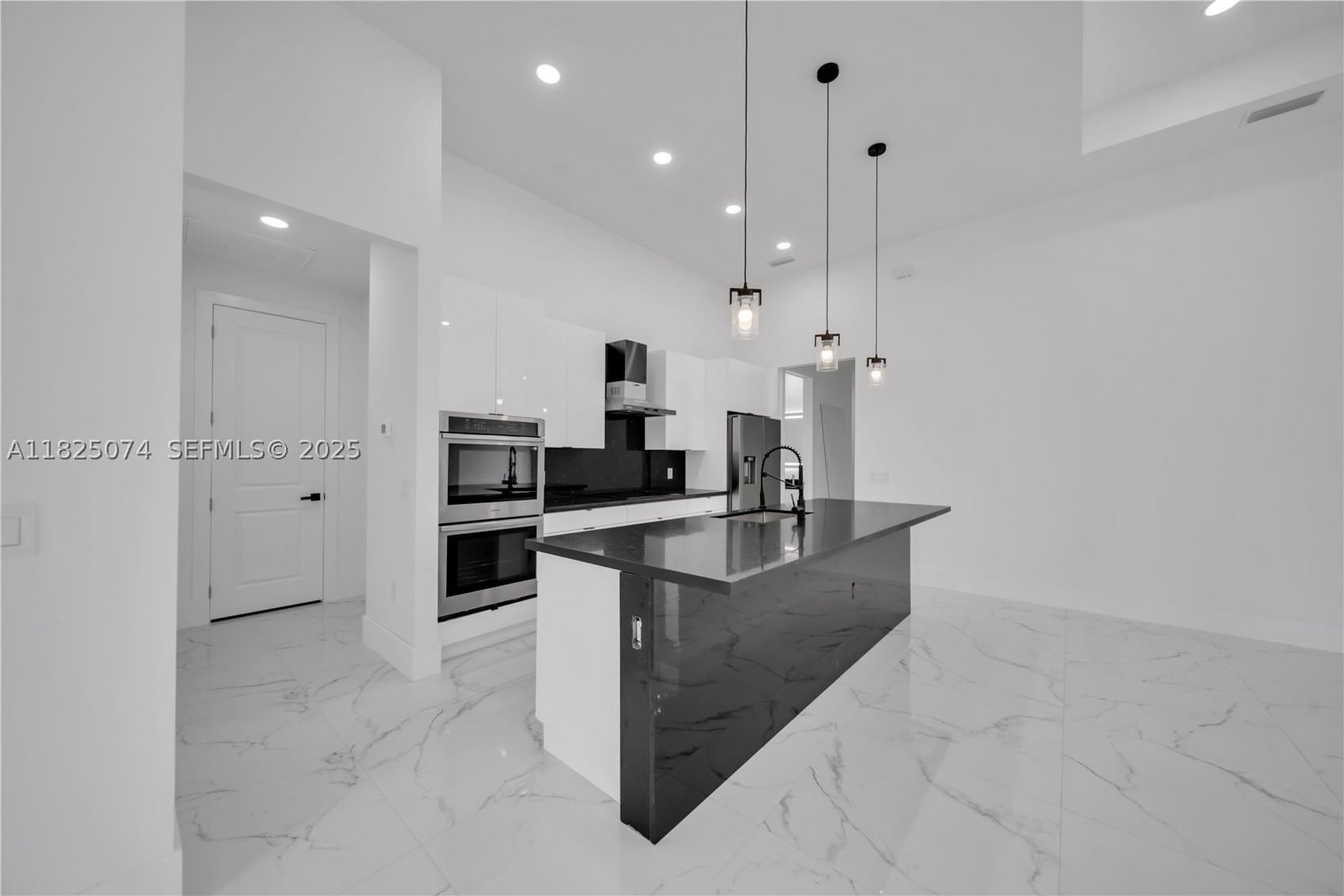Real estate property located at 1215 Fitch Ave, Lee, Leehigh Acres, Lehigh Acres, FL