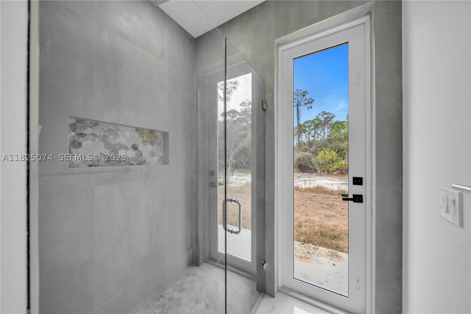 Real estate property located at 1215 Fitch Ave, Lee, Leehigh Acres, Lehigh Acres, FL