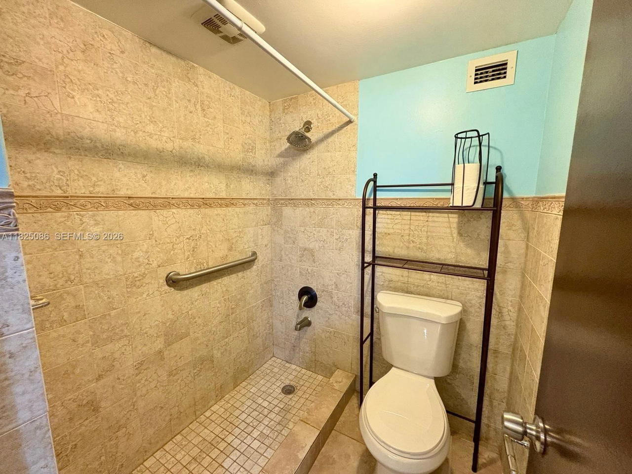 Real estate property located at 6039 Collins Ave #923, Miami-dade, Maison Grande Condo, Miami Beach, FL