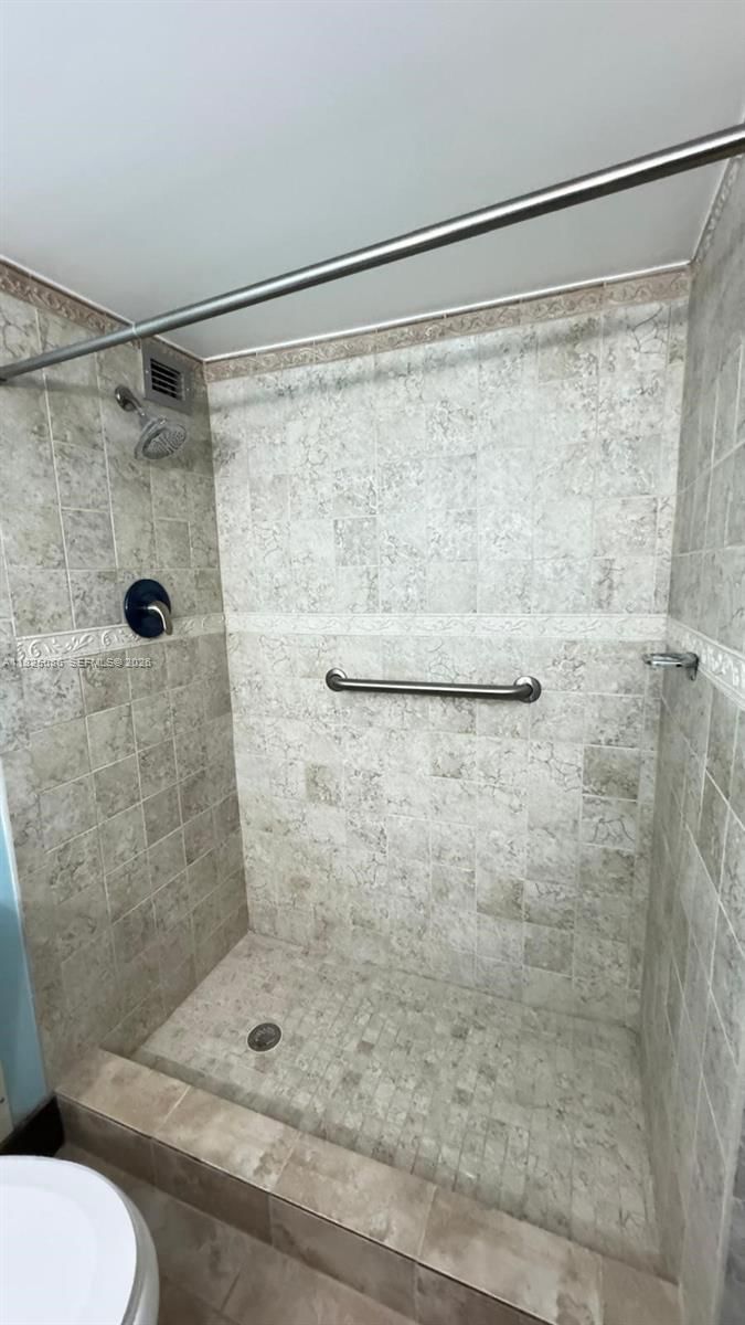 Real estate property located at 6039 Collins Ave #923, Miami-dade, Maison Grande Condo, Miami Beach, FL