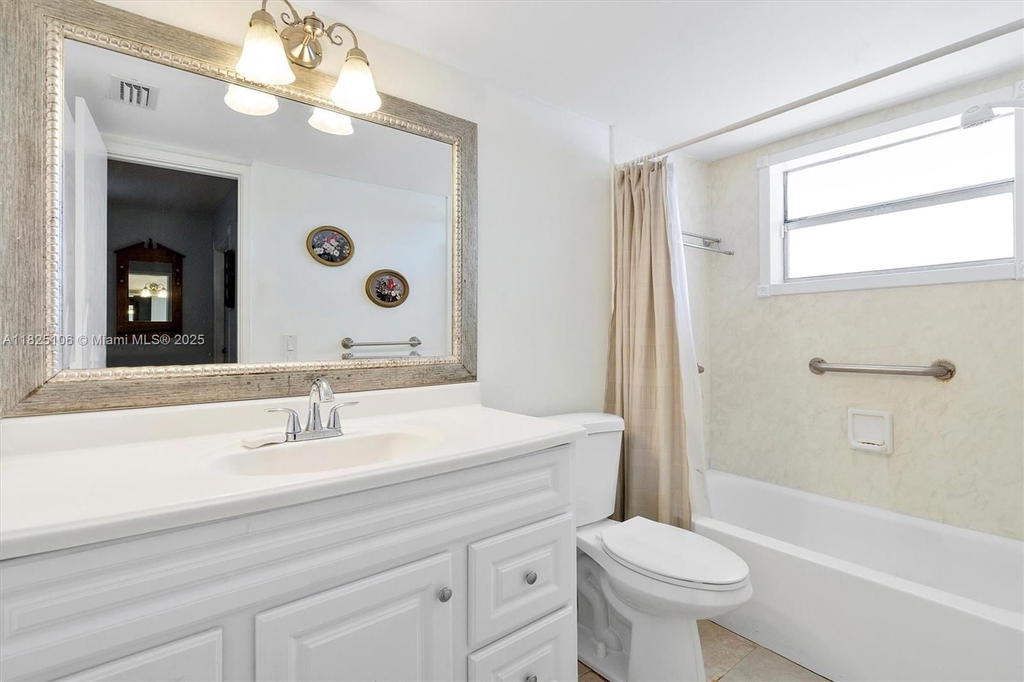 Real estate property located at 1200 Tallwood Ave #109, Broward, Tallwood West Condo, Hollywood, FL