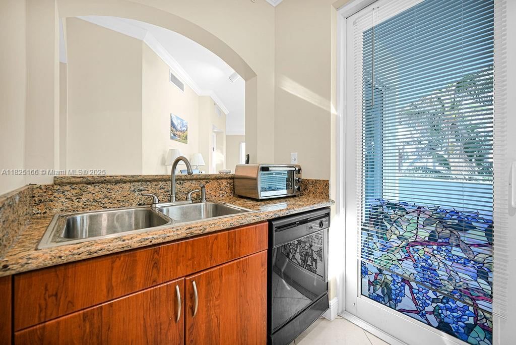 Real estate property located at 9201 Collins Ave #225, Miami-dade, The Waverly At Surfside B, Surfside, FL