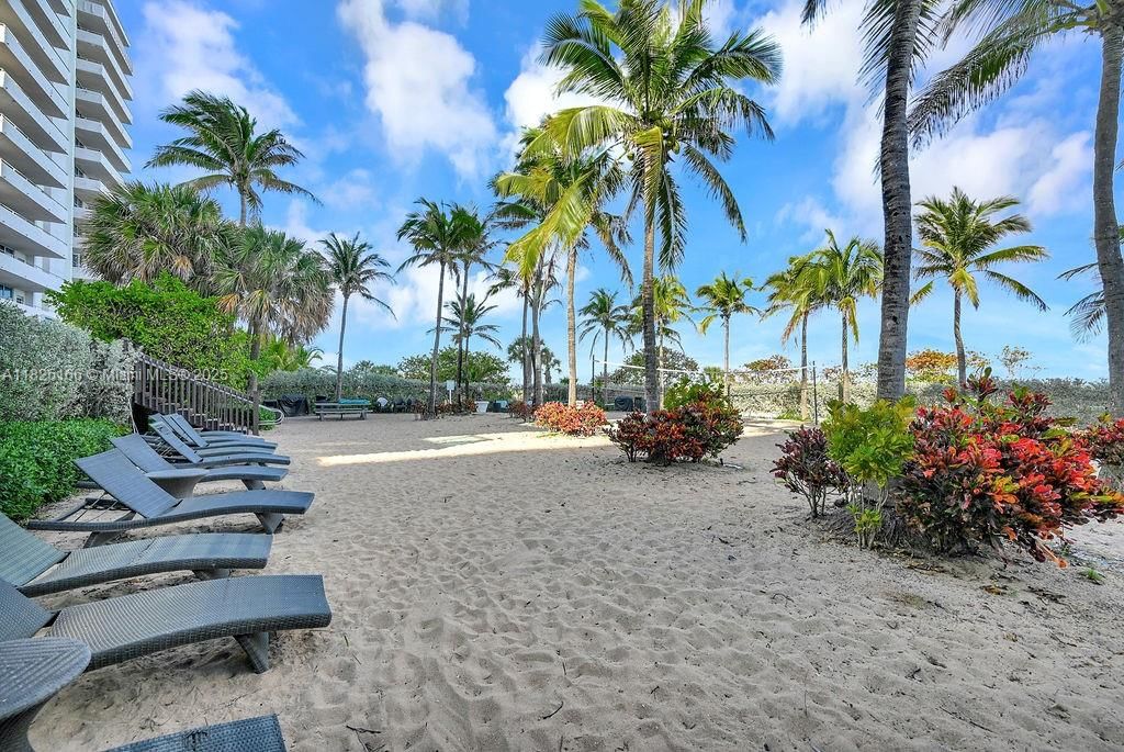 Real estate property located at 9201 Collins Ave #225, Miami-dade, The Waverly At Surfside B, Surfside, FL