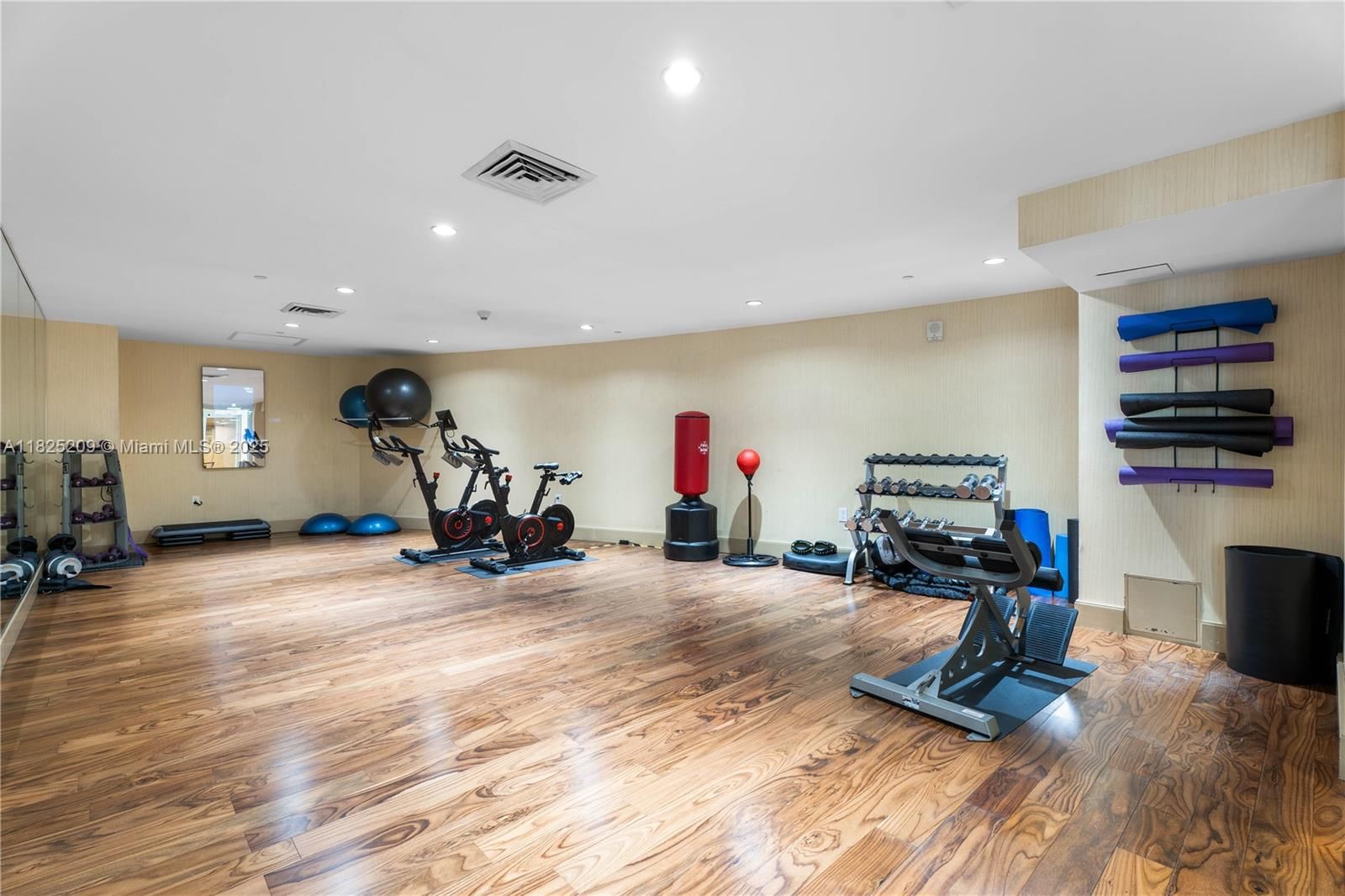 Real estate property located at 50 Biscayne Blvd #3002, Miami-dade, 50 Biscayne Condo, Miami, FL