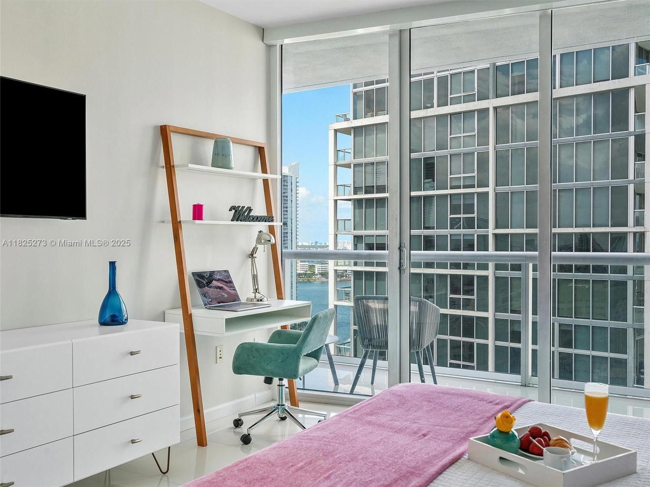 Real estate property located at 485 Brickell Ave #2501, Miami-dade, Icon Brickell Condo No 3, Miami, FL