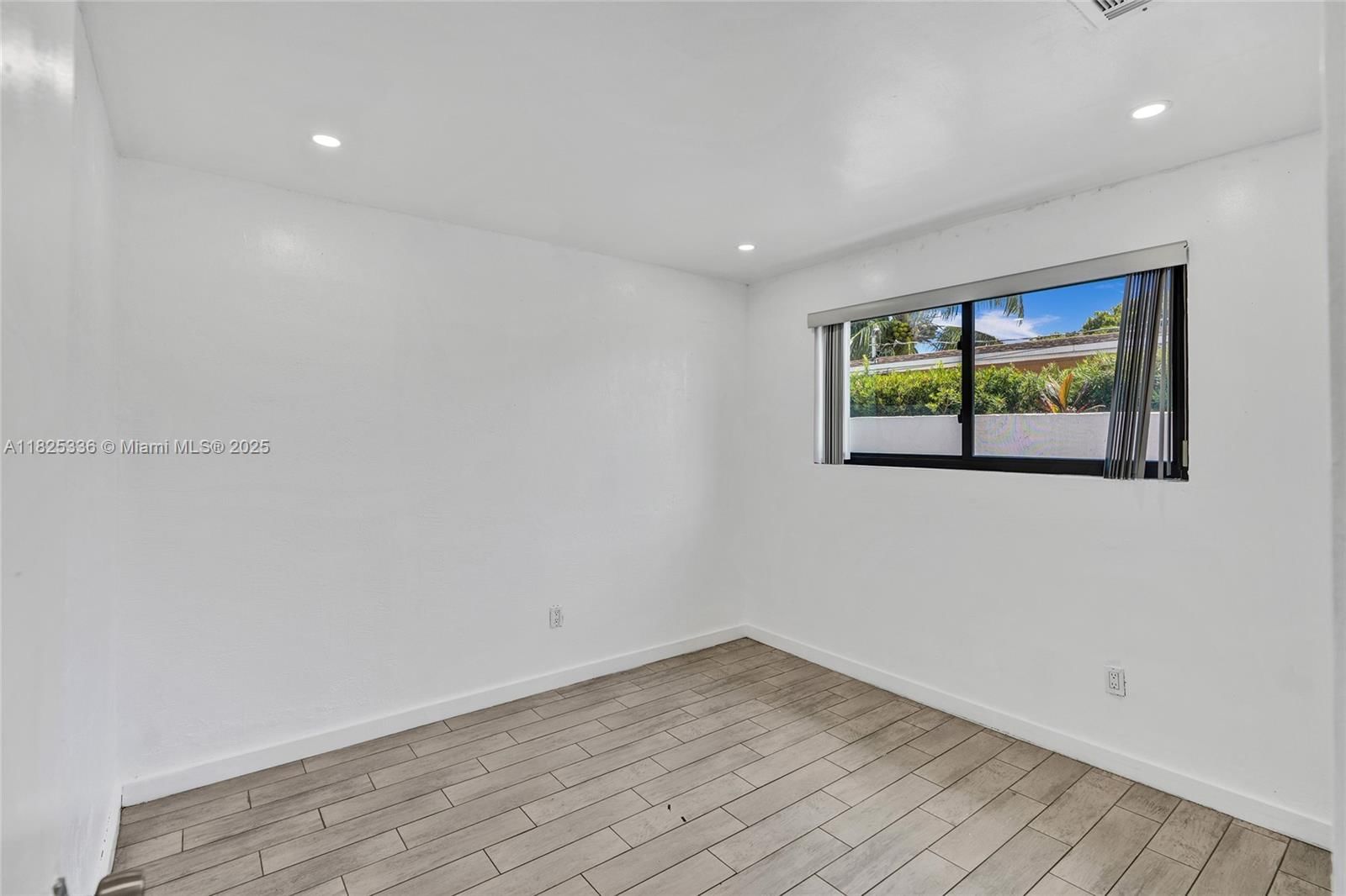 Real estate property located at 1731 155th St, Miami-dade, Rainbow Park, Miami Gardens, FL