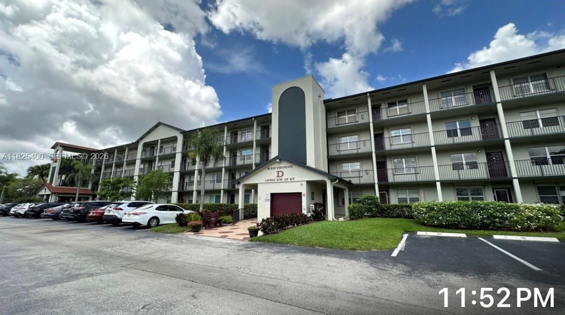 Real estate property located at 12950 13th St #301D, Broward, Hawthorne At Century Villa, Pembroke Pines, FL