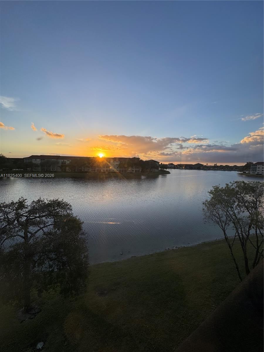 Real estate property located at 12950 13th St #301D, Broward, Hawthorne At Century Villa, Pembroke Pines, FL