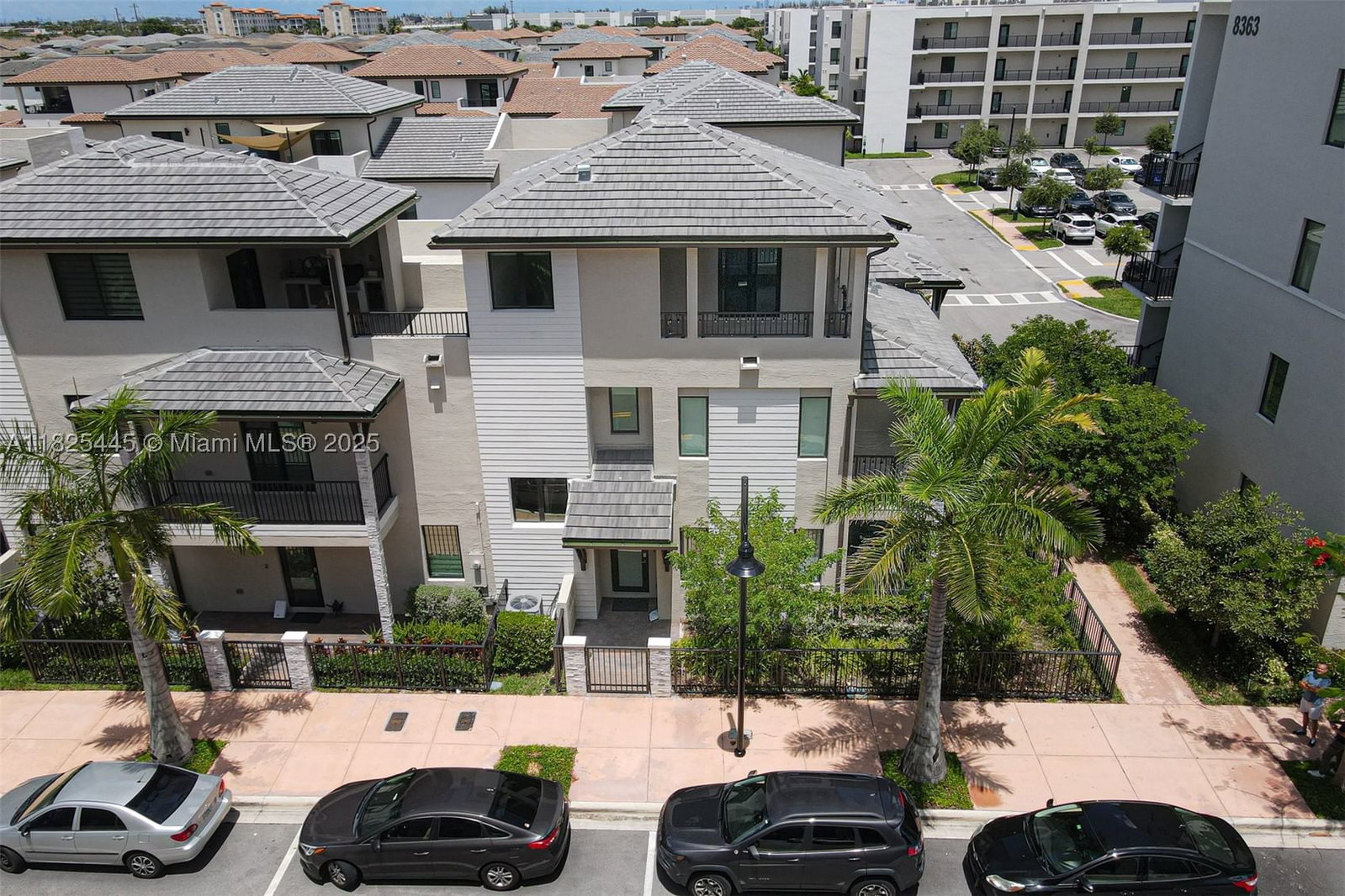 Real estate property located at 4269 83rd Path, Miami-dade, Downtown Doral South Phas, Doral, FL