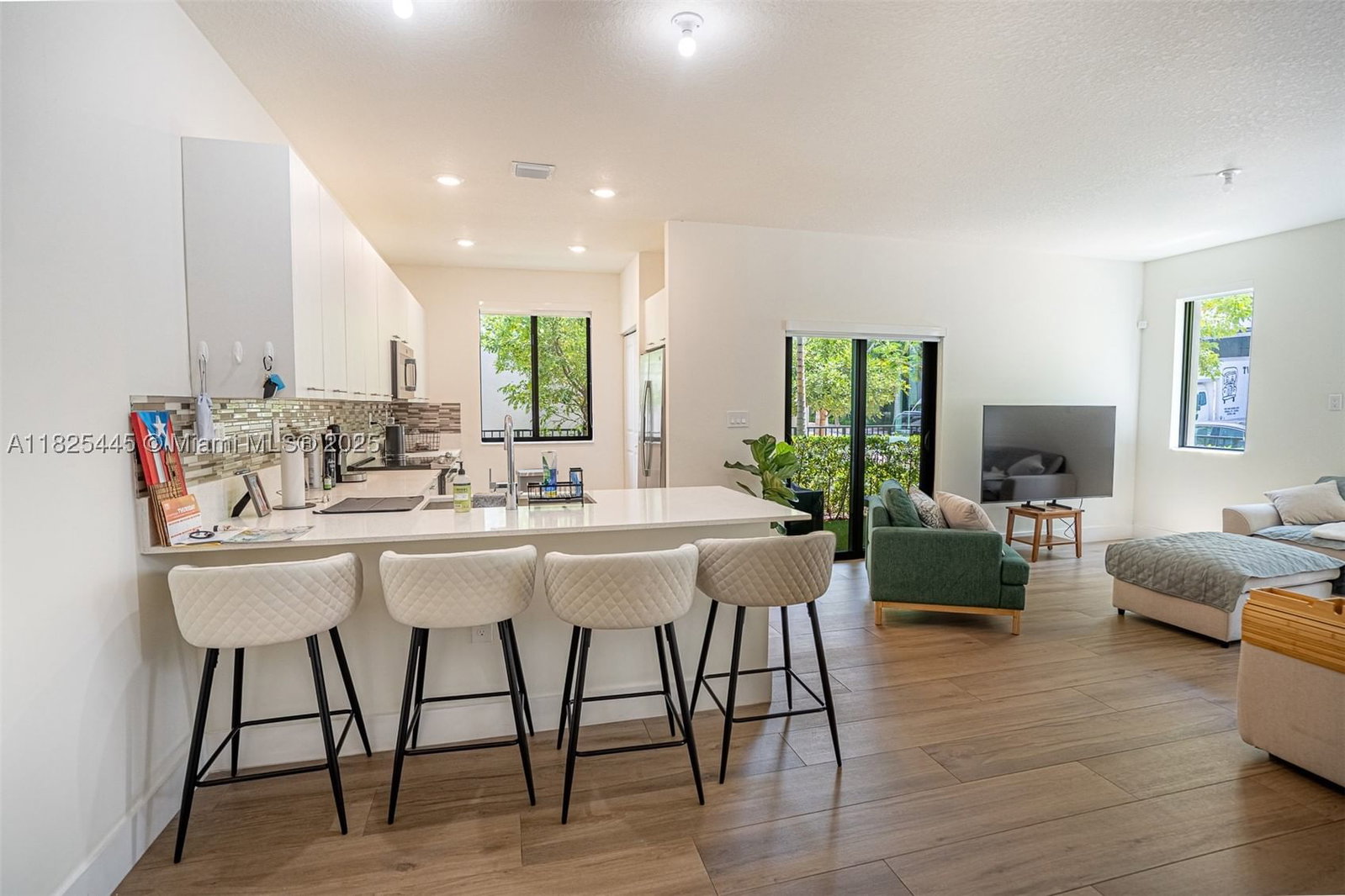 Real estate property located at 4269 83rd Path, Miami-dade, Downtown Doral South Phas, Doral, FL
