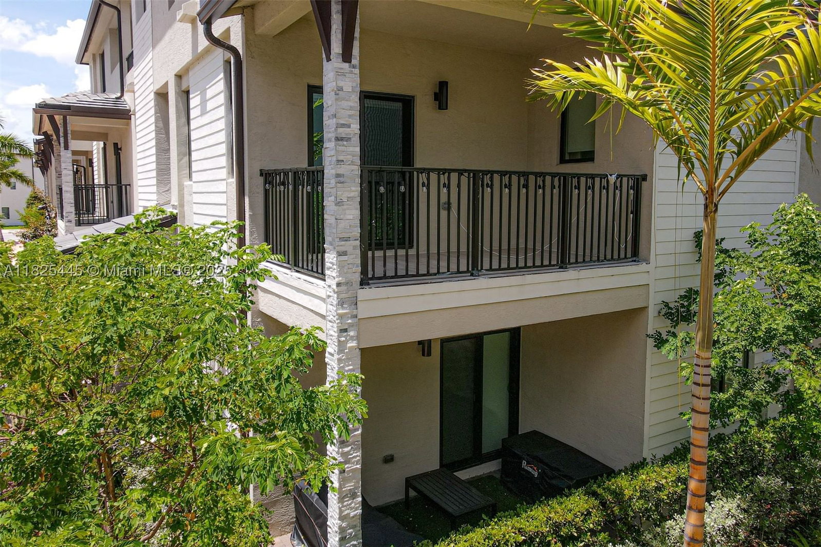 Real estate property located at 4269 83rd Path, Miami-dade, Downtown Doral South Phas, Doral, FL