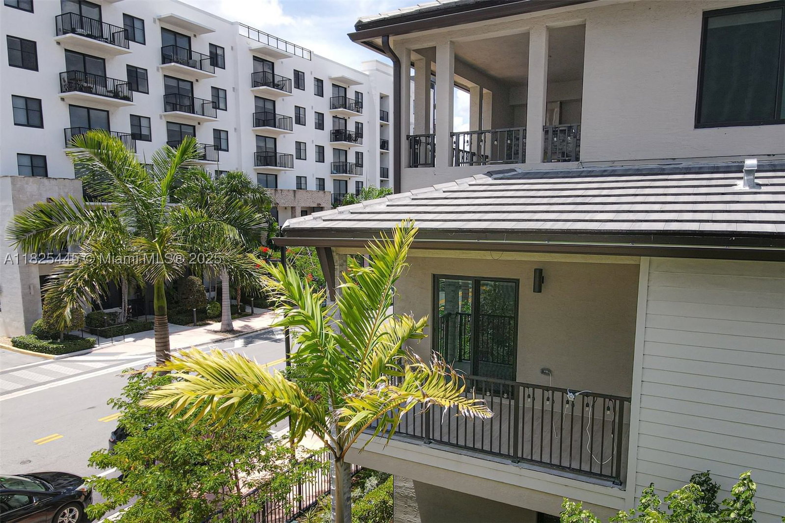 Real estate property located at 4269 83rd Path, Miami-dade, Downtown Doral South Phas, Doral, FL