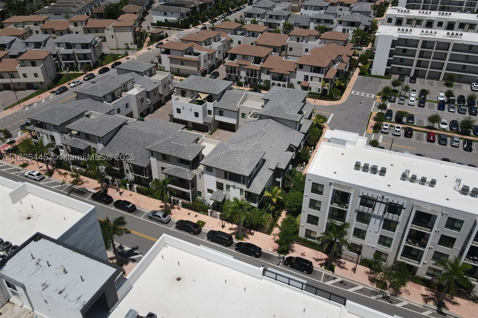 Real estate property located at 4269 83rd Path, Miami-dade, Downtown Doral South Phas, Doral, FL