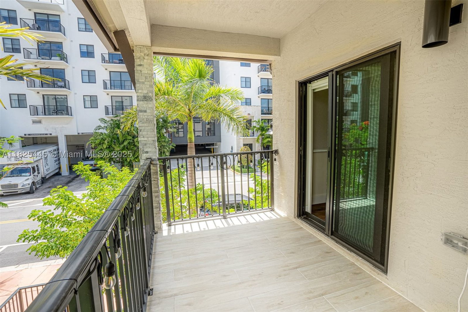 Real estate property located at 4269 83rd Path, Miami-dade, Downtown Doral South Phas, Doral, FL